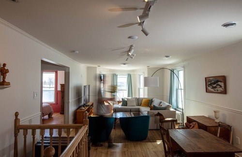 Saint-Marc-sur-Richelieu House | À 30 Minutes de Montréal, Magnifique Centenaire, Avec Accès Privé à la Rivière