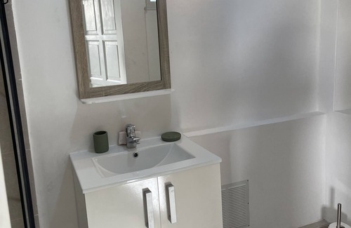 Trois-Rivieres Apartment | À 5 Minutes des Plages ! Appartement Coquet Tout Équipé