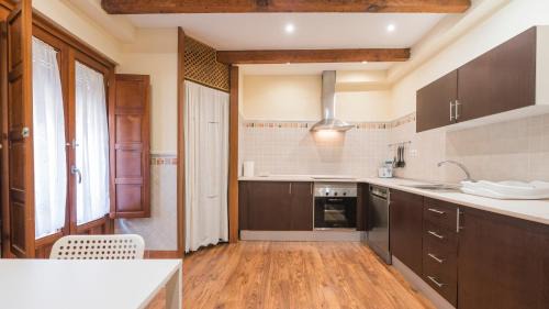 Toledo City Center Apartment | Ático abuhardillado cerca de la Catedral by Toledo AP