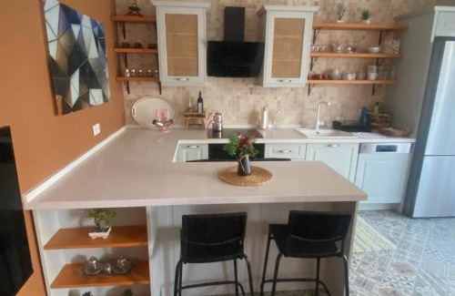 Sifne Mahallesi House | Çeşme'de Villa konforunda alaçatı taş ev tasarımlı sıfır eşyalı
