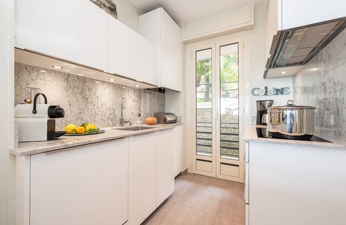 Menton Apartment | Élégant Appartement Avec vue sur mer