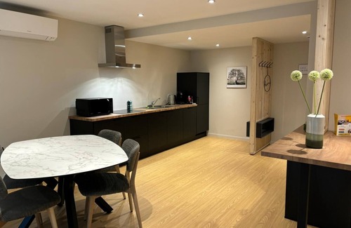 Herstal Apartment | Élégant Loft Près de Liège Avec Jardin