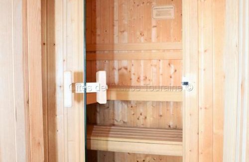 Les Essards House | Élégante Demeure 17e avec Spa, Sauna et Authentique Cheminée, proche Châteaux de la Loire - FR-1-381-348