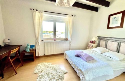 Etel Villa | Étel - Maison 115 m², 5 pièces, vue port, 9 pers. - FR-1-479-231
