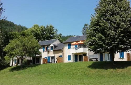 Saint-Geniez-d'Olt Apartment | Ô BRAC d'Olt, piscine, calme, vue, aux portes de l'Aubrac