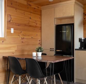 Saint-Aime-du-Lac-des-Iles Ski Chalet | Ô Lac des Îles - Refuges éco-luxueux