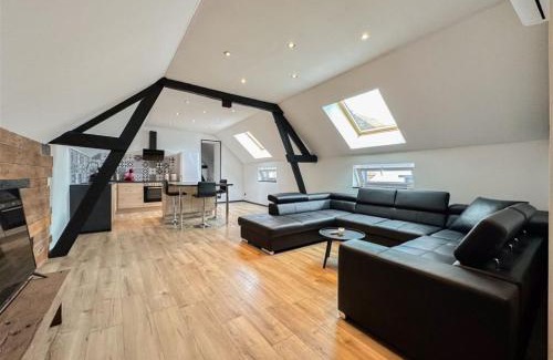 Quievrechain House | Ô13 Loft privatif sauna balnéothérapie à 30min de Pairi Daiza