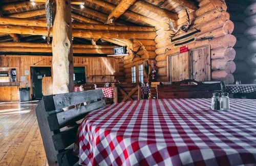 Saint-Simeon Ski Chalet | ÖBois Charlevoix - La Forgerie