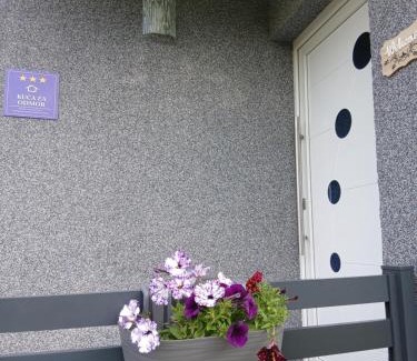 Jajce House | Ćato s cottage