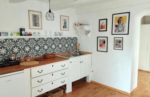 Vorosto House | ő s z a p ó