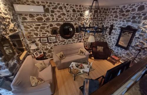 Amfikleia-Elateia Villa | Βίλα Ελιά Παραδοσιάκο σπίτι στην Αμφίκλεια