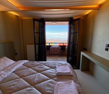 Neraida Hotel | Σκίουρος