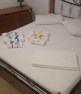 Lavreotiki House | Το πετρινο