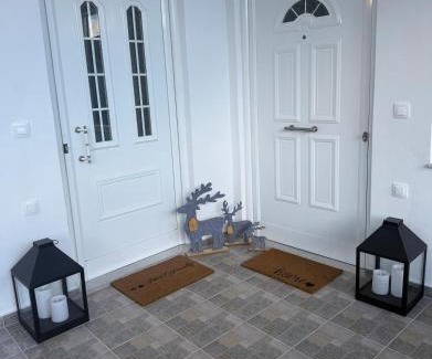 Tithorea Apartment | Το ΦΑΡΑΓΓΙ του ΠΑΡΝΑΣΣΟΥ 2