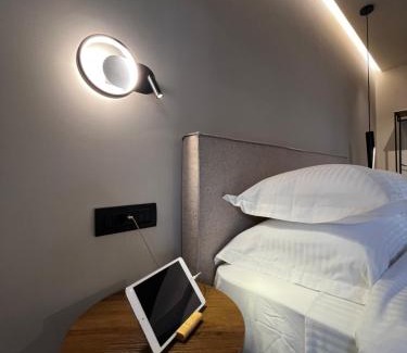 Markopoulon House | Χenion Inn - Athens Airport, Easy Check In Anytime