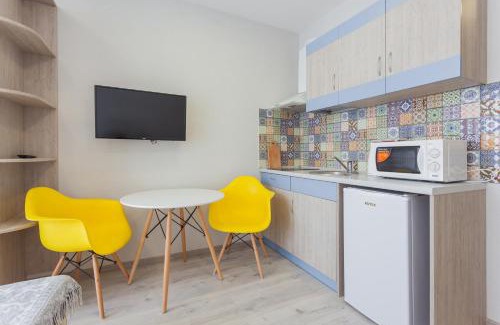 Pechers'kyi District Apartment | АКВАРЕЛЬ затишні смарти метро Видубичі