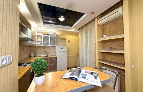 Petrovskoye Apartment | Апартаменты на Алчевских 5