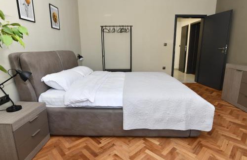 Veliko Tarnovo Center Apartment | Апартамент Инфинити