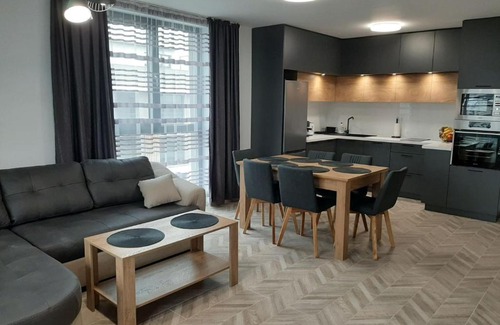 Saints Constantine and Helena Apartment | Апартамент Deluxe 2