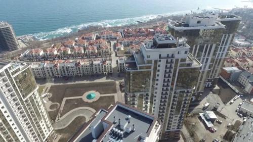 Arcadia Apartment | АРКАДИЯ Студия с балконом Частичный вид моря Первая линия от моря