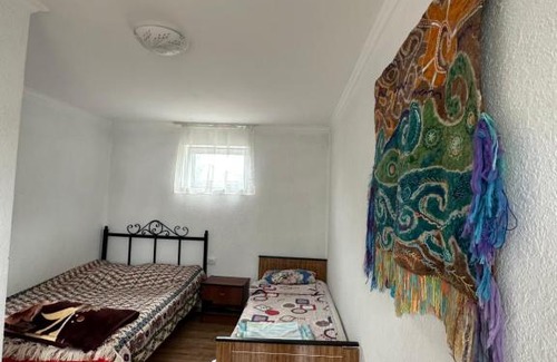 Cholpon-Ata House | Гостевой дом Көл Таңы