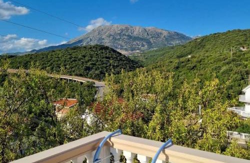 Utjeha House | Дом для семейного отдыха в Утехе, Черногория