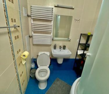 Dniprovs'kyi District Apartment | Завжди світло В 2 мин метро чудова квартира Проспект МВЦ Серце