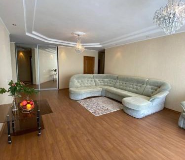 Aktau Apartment | Изумрудный стиль