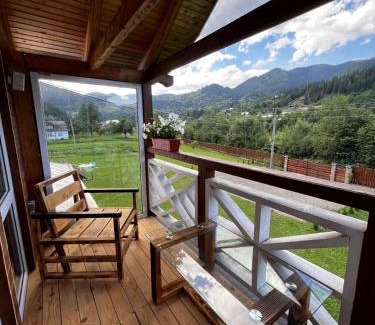 Snidavka House | Карпатський двір