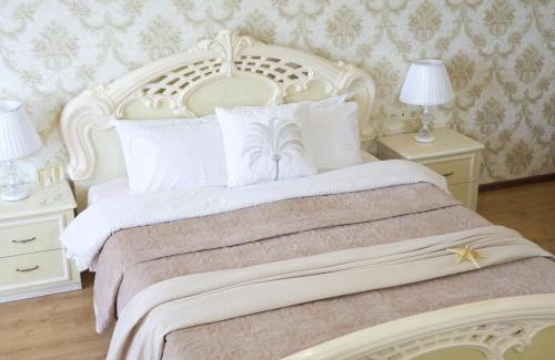 Prymors'kyi district Apartment | Квартира возле Аркадии и парка Победы с балконом и видом на море