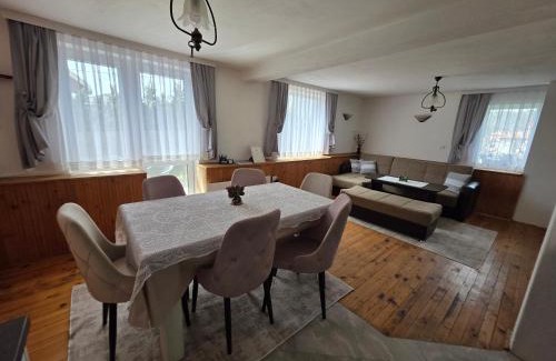Ravnogor House | Къща ВИРА