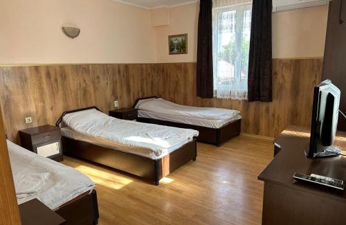 Pirdop House | Къща за гости БОНИТА