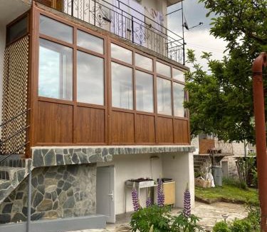 Borino House | Къща за гости "Домът на Краси"