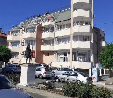 Obzor House | Къща за гости Смокиня