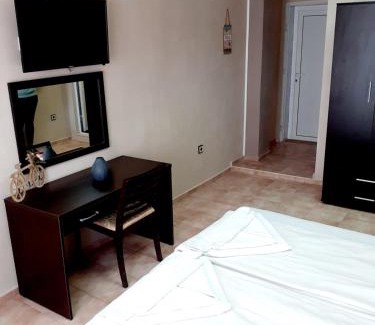 Obzor House | Къща за гости Смокиня