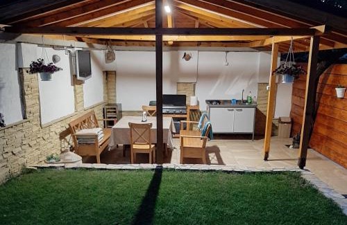Sapareva Banya Villa | Къща за гости Чечев