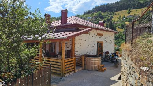 Kazanlak House | Къща Сливови