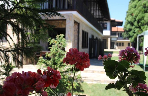 Dolna Banya House | Къщи за гости Кедър