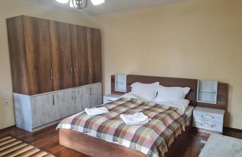 Tryavna House | Къщи за гости под орехите