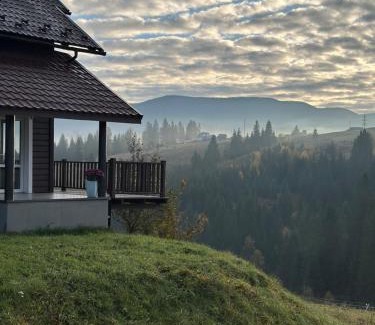 Vorokhta Apartment | Мелодія Гір .Апартаменти з видом на гори .