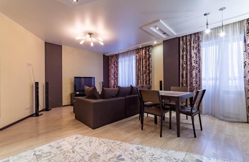 Kirovskiy rayon Apartment | Просторная квартира рядом с УрФУ
