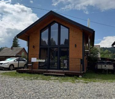 Vorokhta House | Садиба Гуцульський Двір