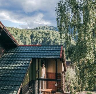 Yaremche House | Садиба "333"