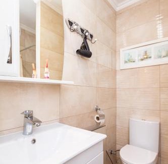 Lviv City Center Apartment | Сучасна квартира по вул Дарії Гусяк 9 біля Краківського