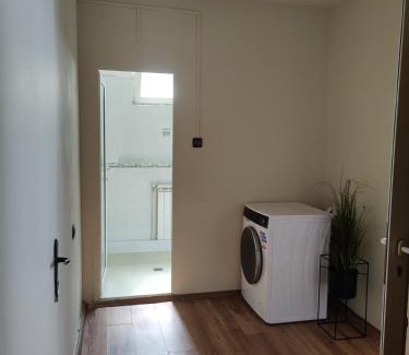 Elin Pelin Apartment | Тристаен апартамент