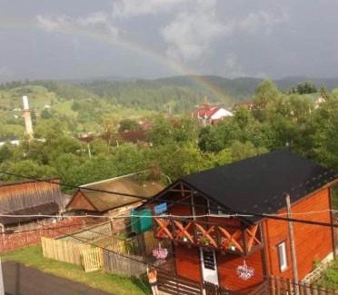 Vorokhta House | У Мар'яни