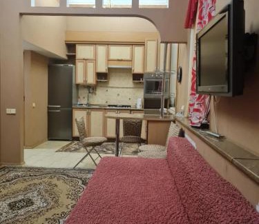 Lutsk Apartment | Центр, Євгена Коновальця, 3