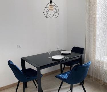 Rivne Apartment | Центр &VIP Apartment & ЖК Театральний & ЖК Шевченка Парковка