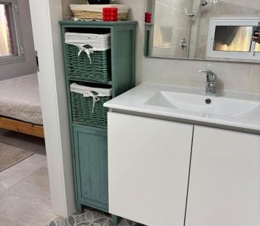 Shlomi Apartment | אולימפוס