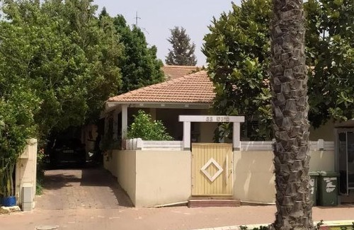 Gedera Ski Chalet | בקתה פרטית מקסימה בלב המושבה